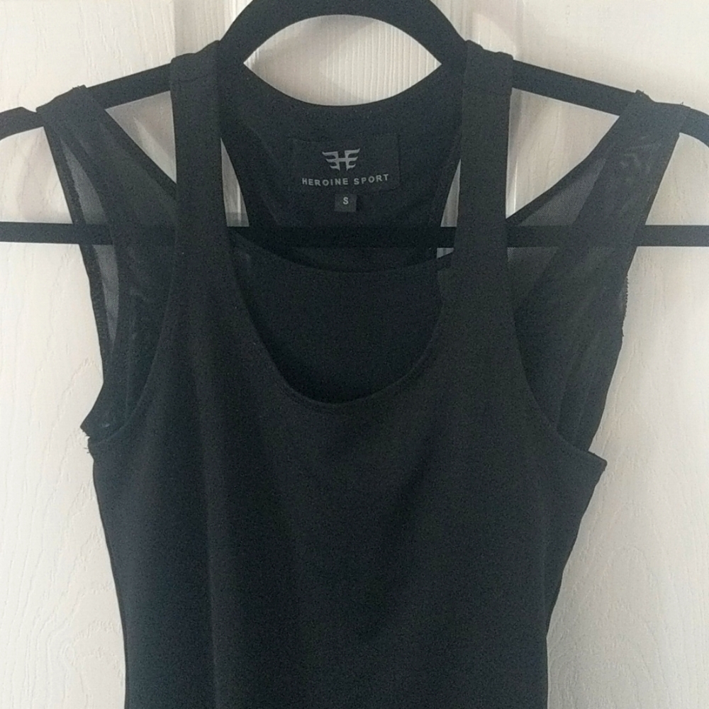 Heroine Sport black tank small